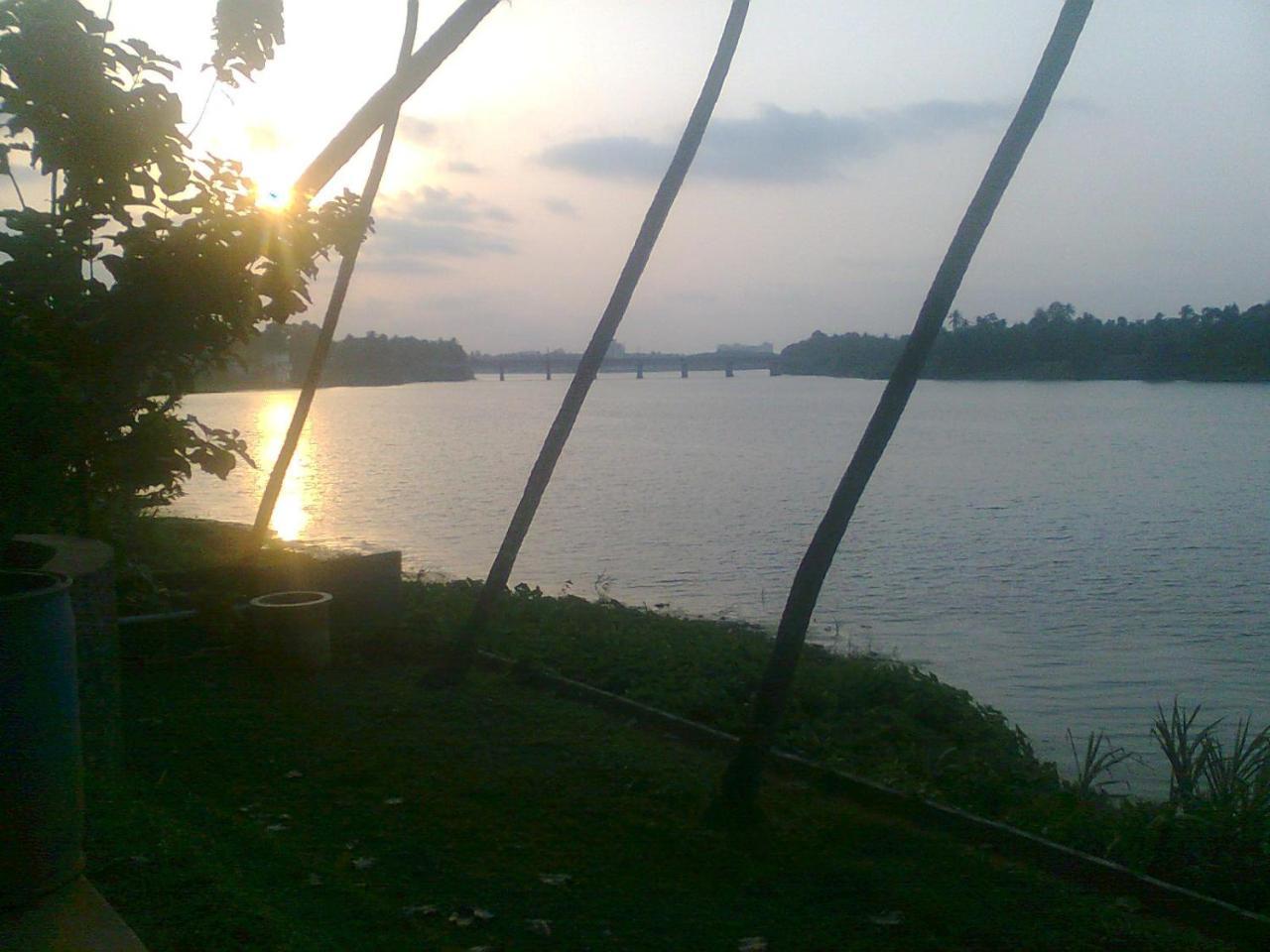 Lazy Gaze Hotel Ernakulam Exterior foto